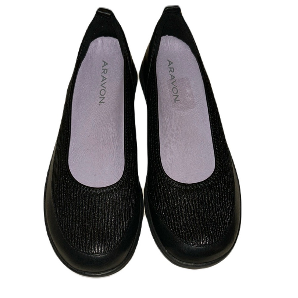 Aravon slip on loafers